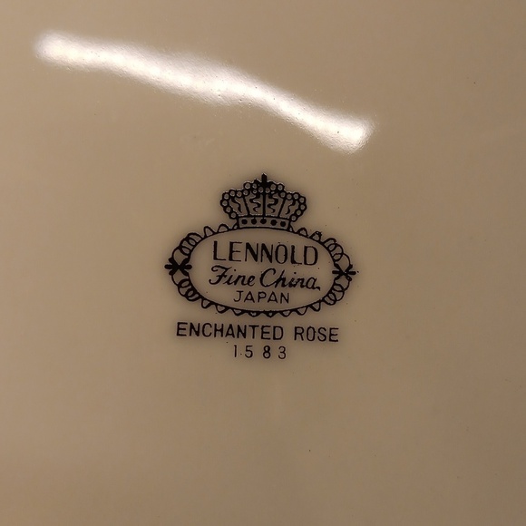 Lennard Fine China Enchanted Rose 5 piece place setting - Picture 3 of 5